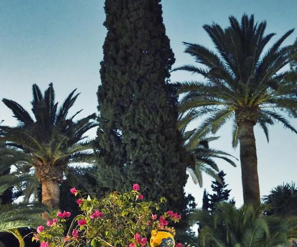 Boutique Islas Hotel 3*